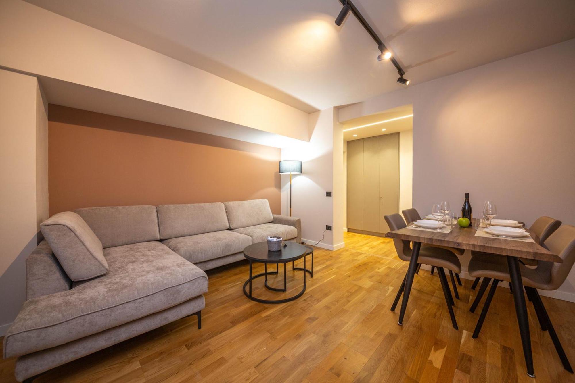 Blloku Unique Apartments 2 Тирана Екстериор снимка