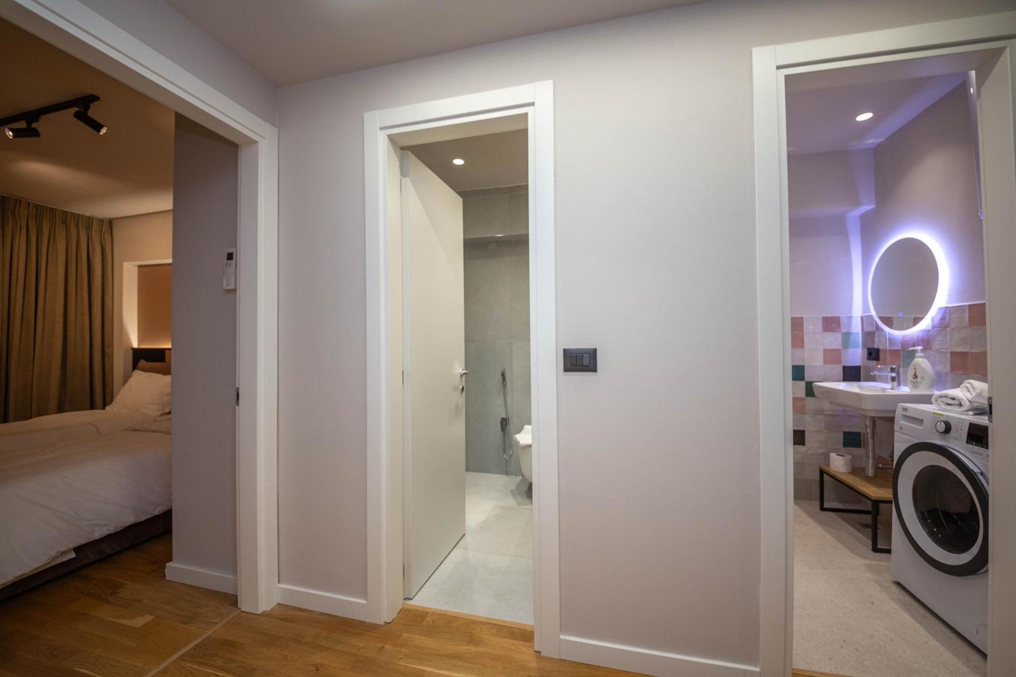 Blloku Unique Apartments 2 Тирана Екстериор снимка